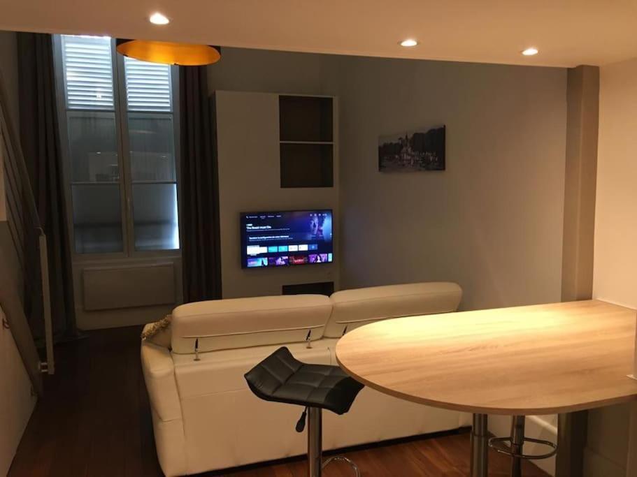 Hyper Centre Orleans : Appartement De Charme Extérieur photo